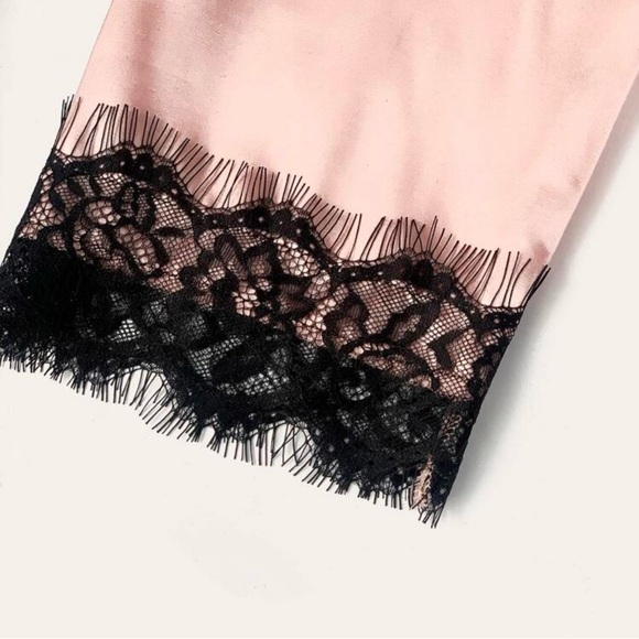 Elegant Pink and Black Lace Sleepwear Set - Picture 5 of 5